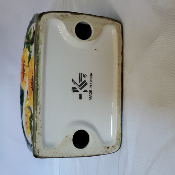 KK Merchandise Vintage Ceramic Sunflower Napkin Holder - Picture 6 of 11